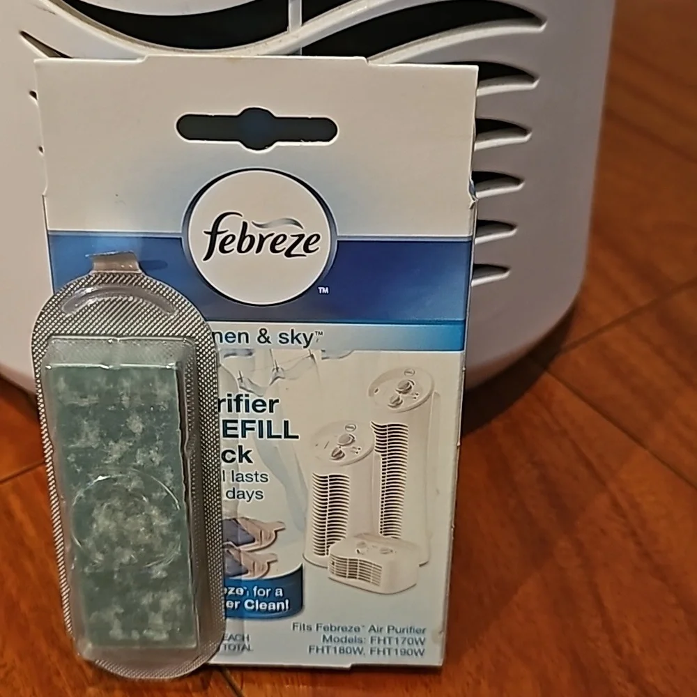 Febreze Mini Tower Air Purifier with Dual-Action HEPA-Type Filter, FHT180W, - Picture 6 of 8